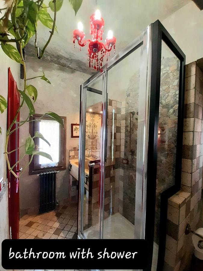 Vistalago Guesthouse 네미 객실 사진